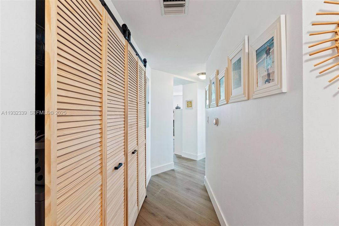 На продажу: $485,000 (2 спален, 2 ванн, 1155 Квадратных фут)