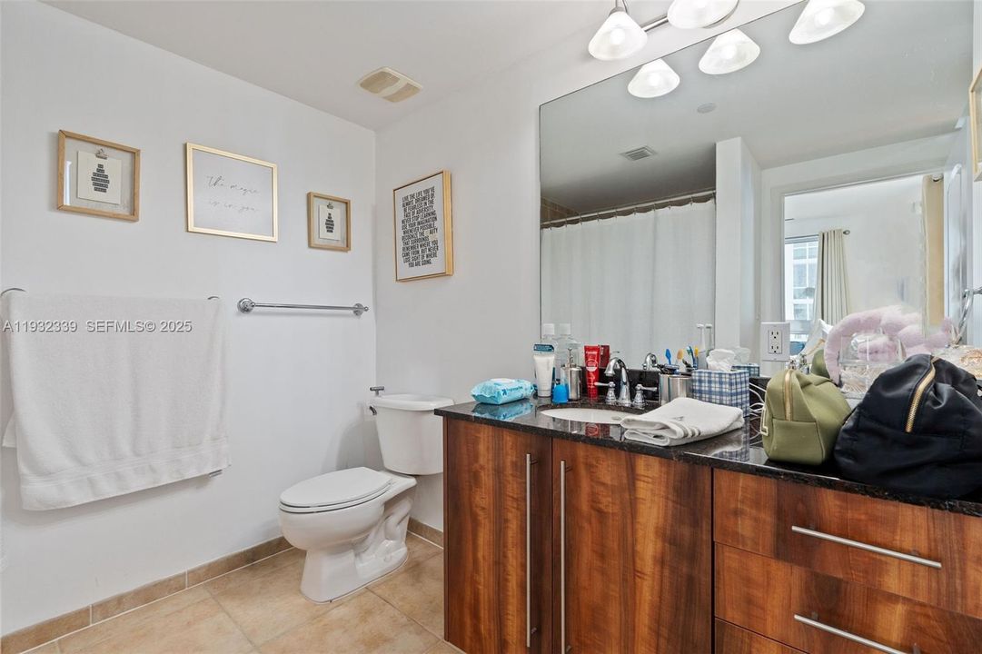 На продажу: $485,000 (2 спален, 2 ванн, 1155 Квадратных фут)