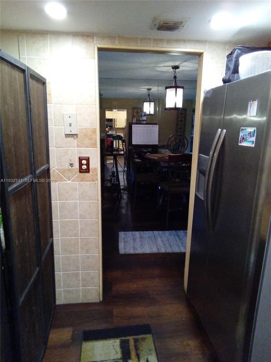 В аренду: $1,900 (2 спален, 2 ванн, 1120 Квадратных фут)