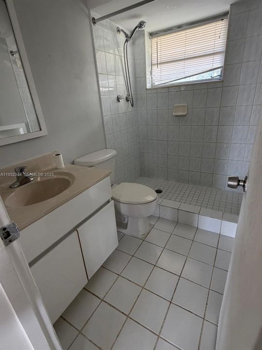 В аренду: $3,000 (3 спален, 2 ванн, 1440 Квадратных фут)