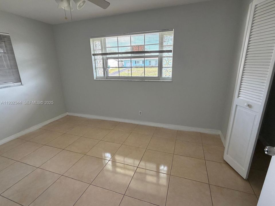 В аренду: $3,000 (3 спален, 2 ванн, 1440 Квадратных фут)