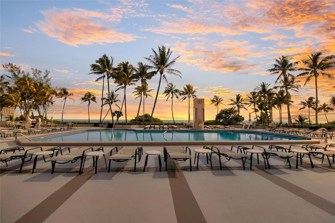 В аренду: $6,900 (2 спален, 2 ванн, 1532 Квадратных фут)