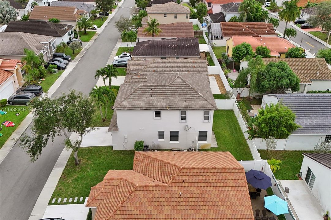 На продажу: $629,000 (3 спален, 2 ванн, 2231 Квадратных фут)