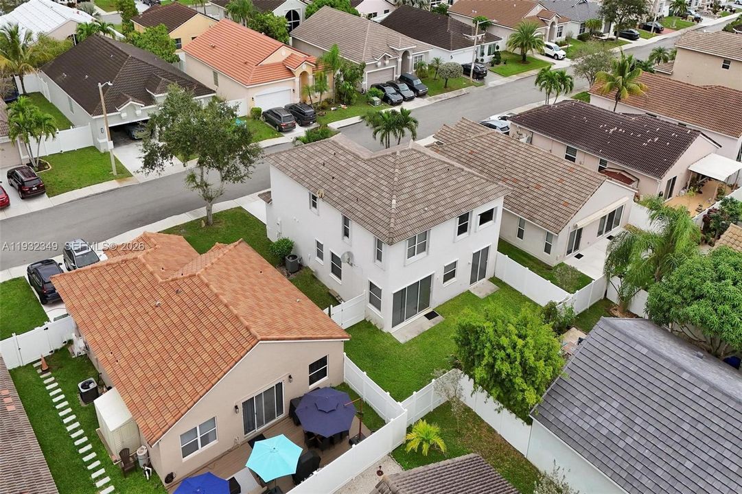 На продажу: $629,000 (3 спален, 2 ванн, 2231 Квадратных фут)