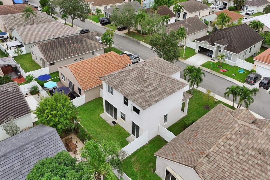 На продажу: $629,000 (3 спален, 2 ванн, 2231 Квадратных фут)