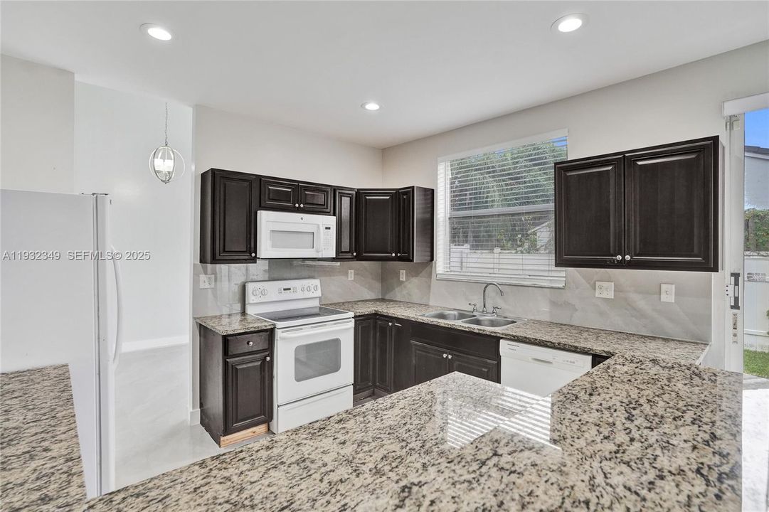 For Sale: $629,000 (3 beds, 2 baths, 2231 Square Feet)