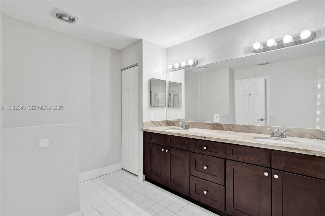 For Sale: $629,000 (3 beds, 2 baths, 2231 Square Feet)