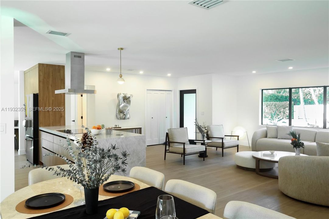 En Venta: $1,595,555 (5 camas, 3 baños, 2961 Pies cuadrados)