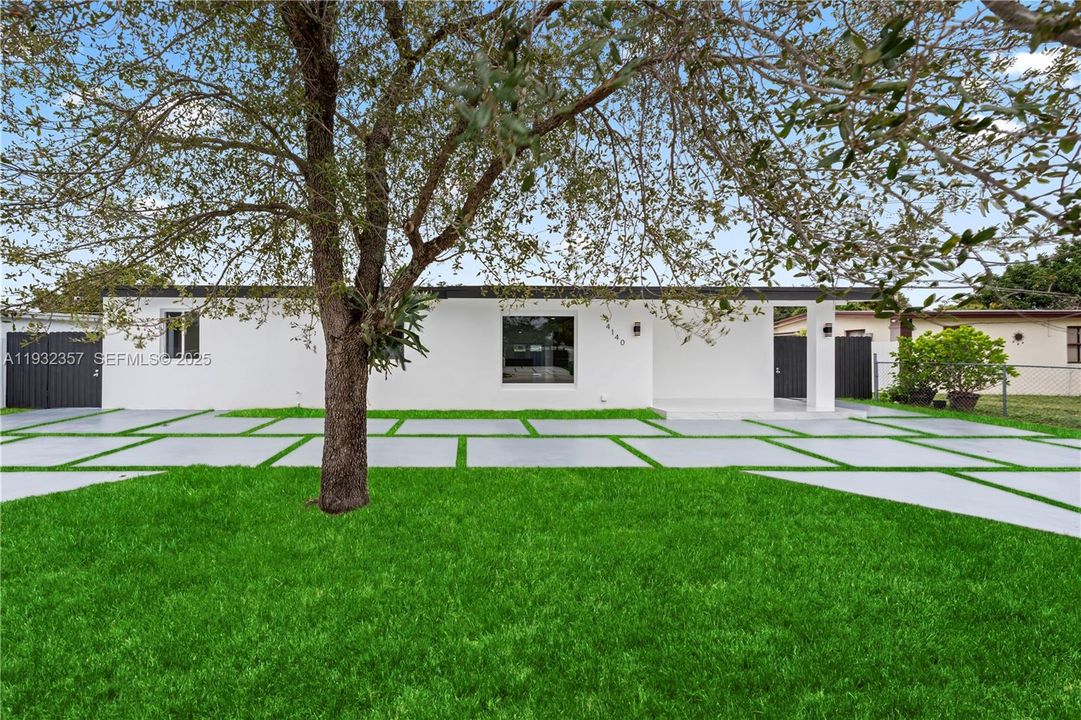 En Venta: $950,000 (5 camas, 4 baños, 2190 Pies cuadrados)