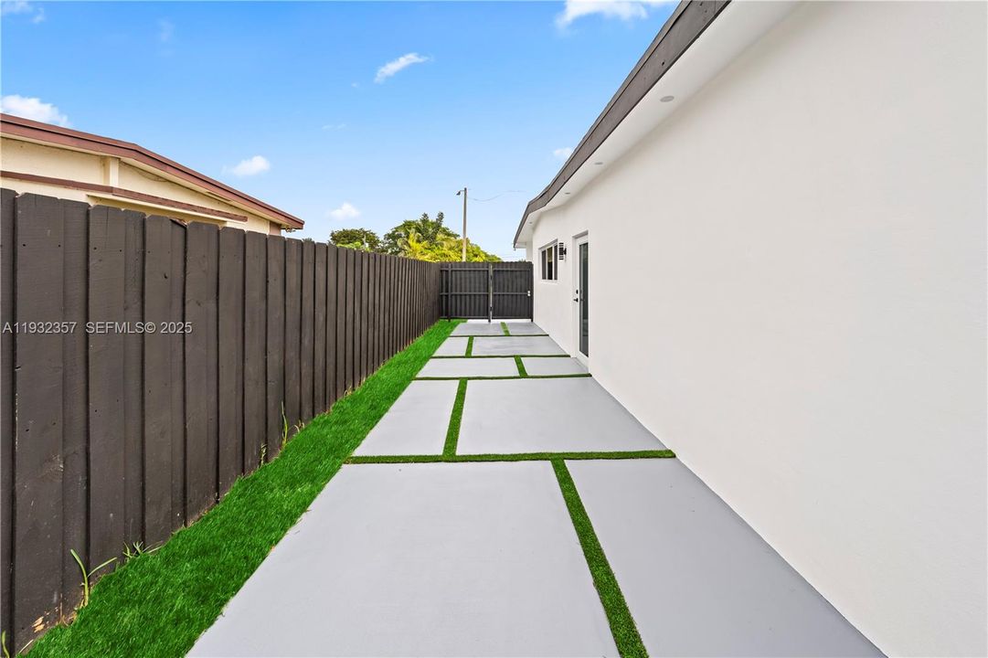 En Venta: $950,000 (5 camas, 4 baños, 2190 Pies cuadrados)