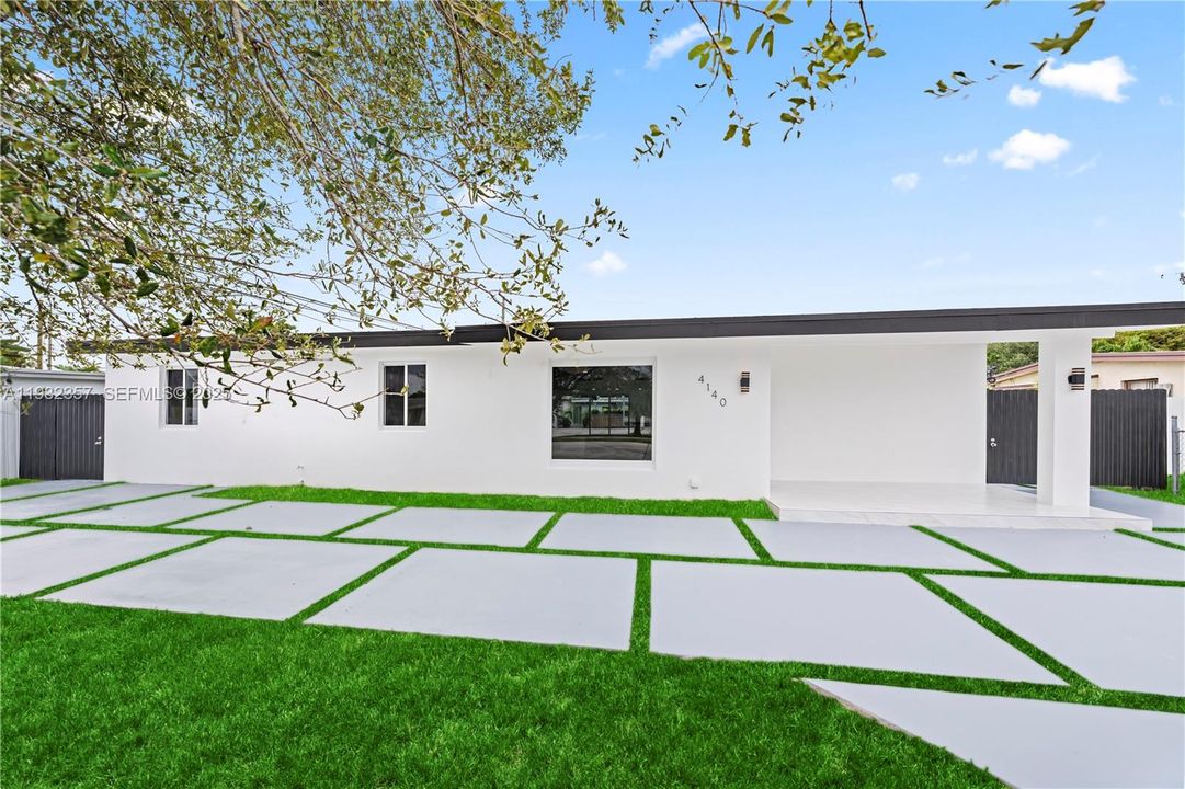 En Venta: $950,000 (5 camas, 4 baños, 2190 Pies cuadrados)