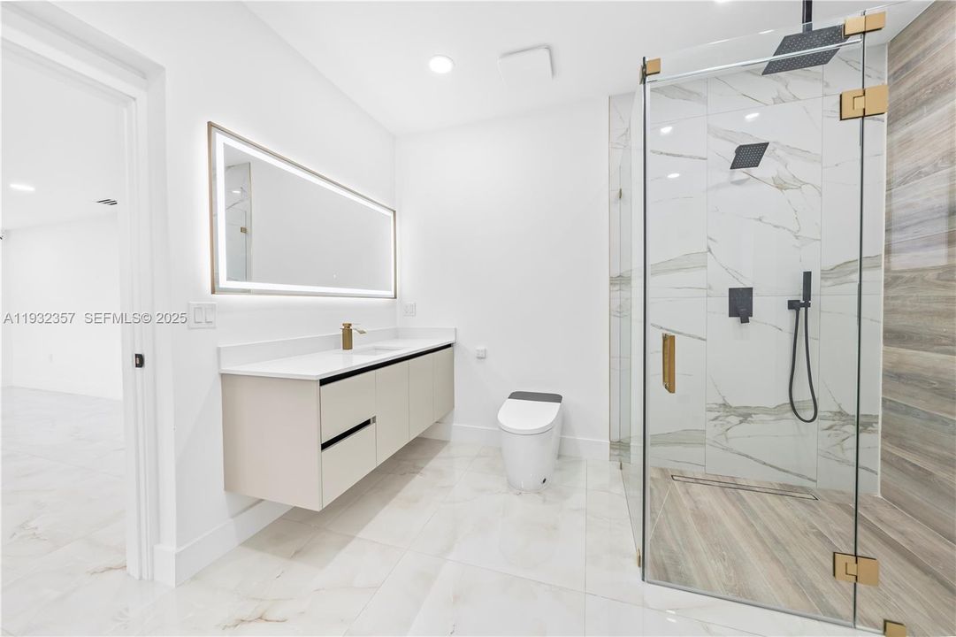 En Venta: $950,000 (5 camas, 4 baños, 2190 Pies cuadrados)