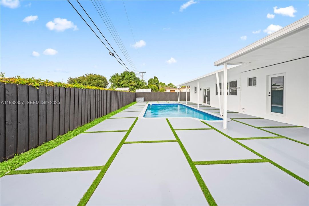 En Venta: $950,000 (5 camas, 4 baños, 2190 Pies cuadrados)