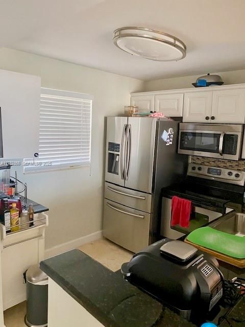 For Rent: $2,000 (1 beds, 1 baths, 648 Square Feet)