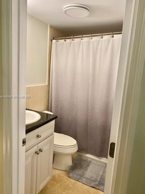 For Rent: $2,000 (1 beds, 1 baths, 648 Square Feet)