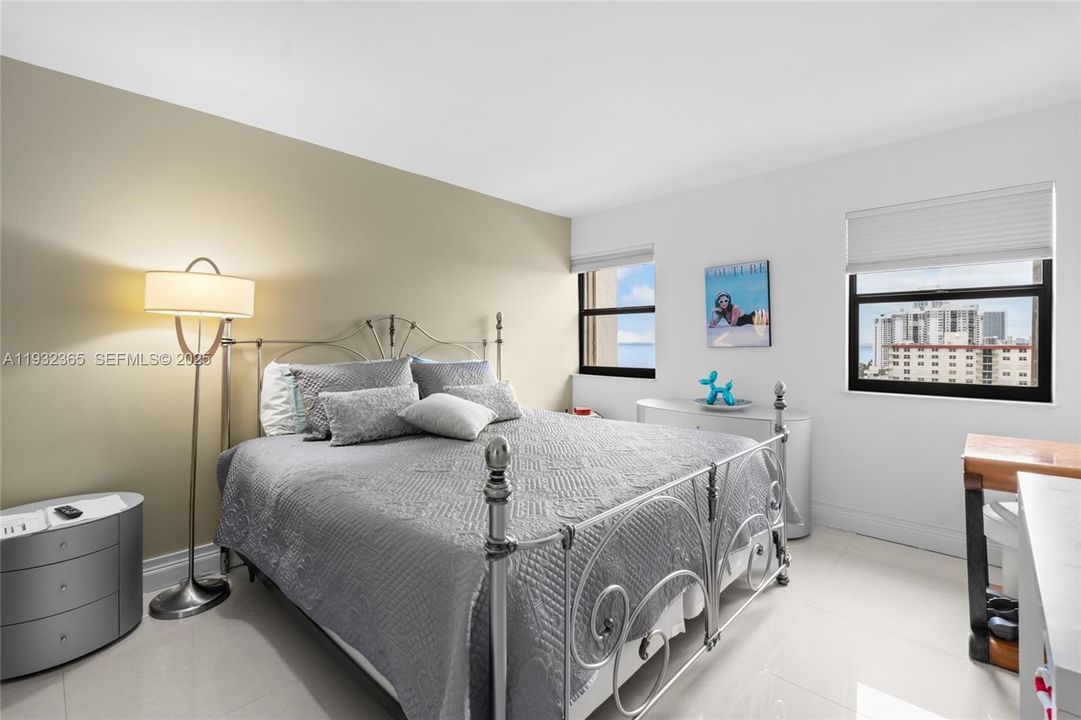 En Venta: $620,000 (2 camas, 2 baños, 1570 Pies cuadrados)