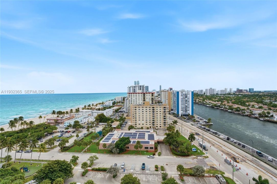 En Venta: $620,000 (2 camas, 2 baños, 1570 Pies cuadrados)