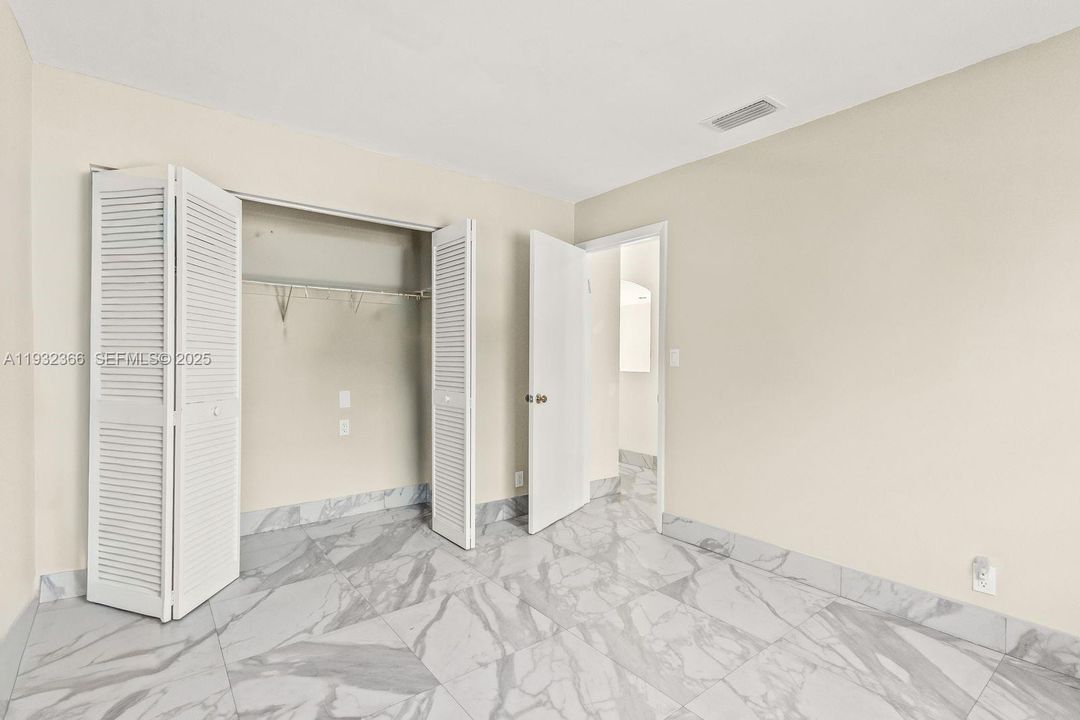 For Sale: $549,000 (3 beds, 2 baths, 1518 Square Feet)