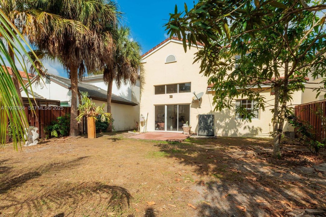 For Sale: $549,000 (3 beds, 2 baths, 1518 Square Feet)