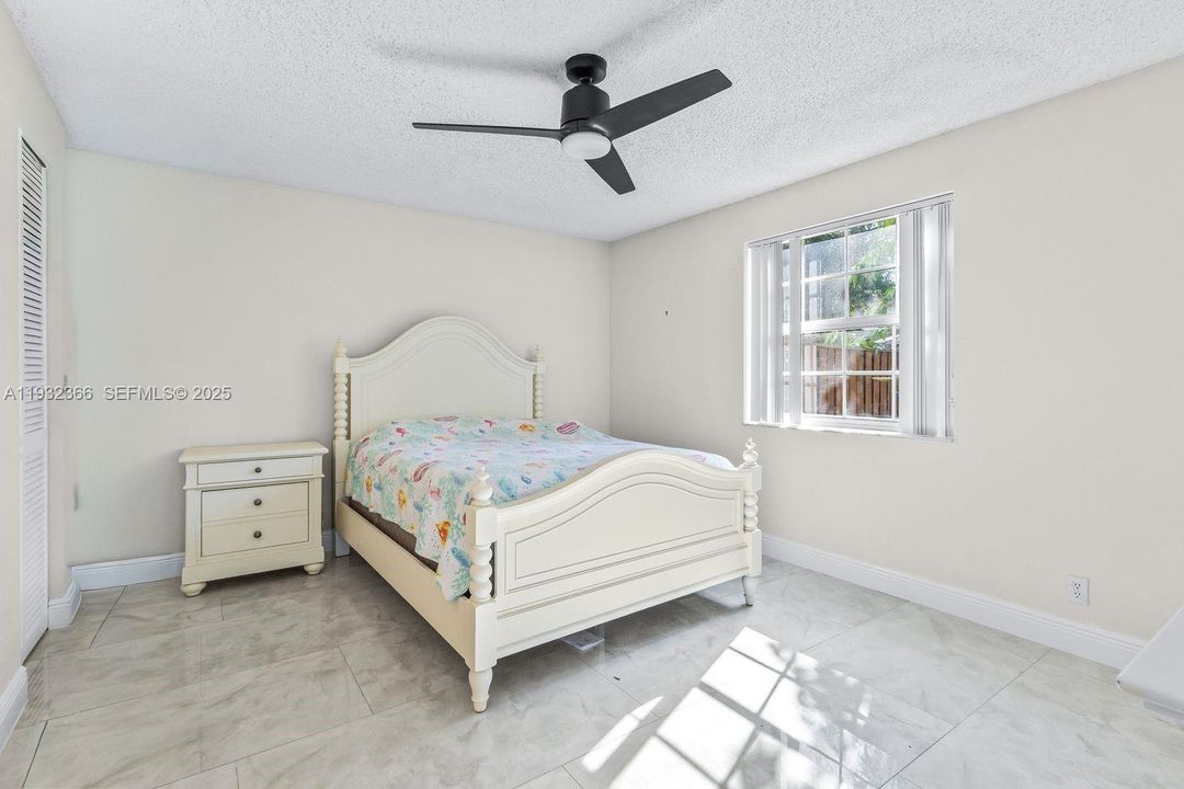 For Sale: $549,000 (3 beds, 2 baths, 1518 Square Feet)