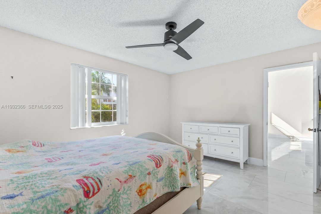 For Sale: $549,000 (3 beds, 2 baths, 1518 Square Feet)