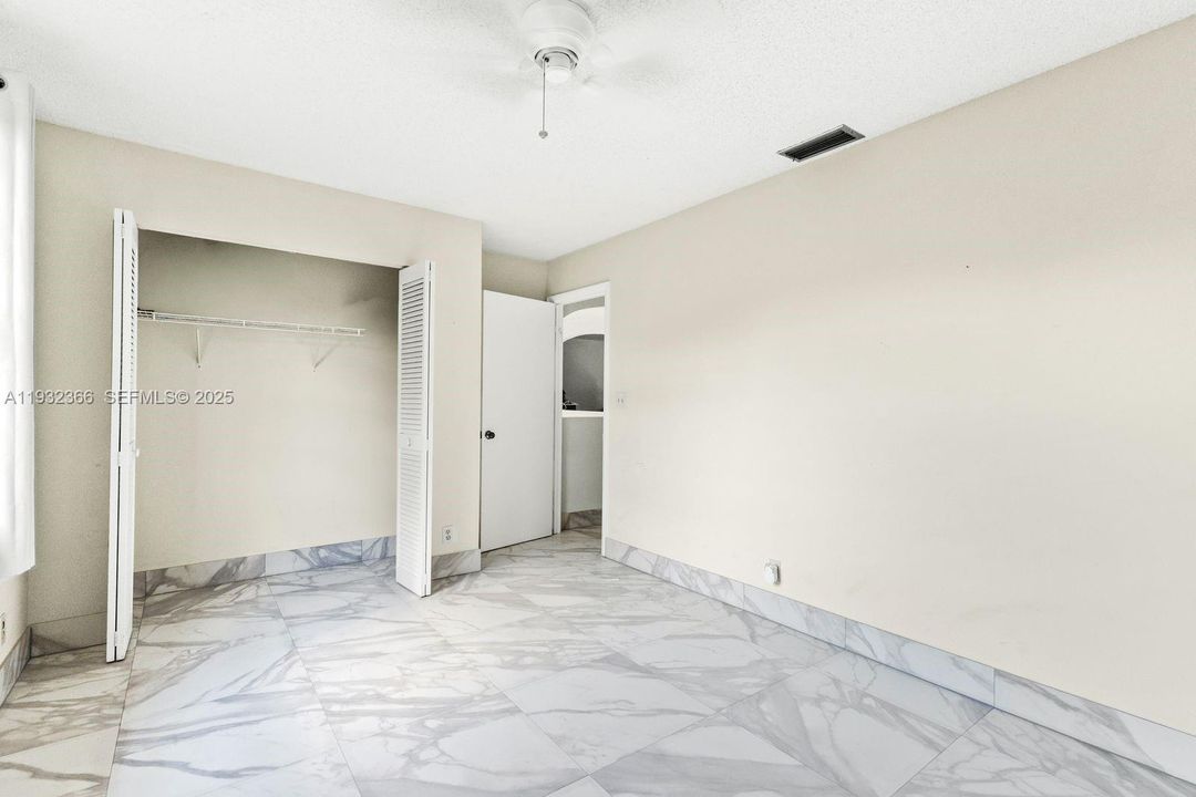 For Sale: $549,000 (3 beds, 2 baths, 1518 Square Feet)