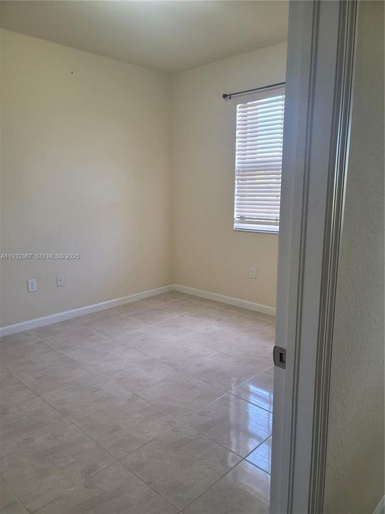 For Sale: $595,000 (4 beds, 3 baths, 1838 Square Feet)