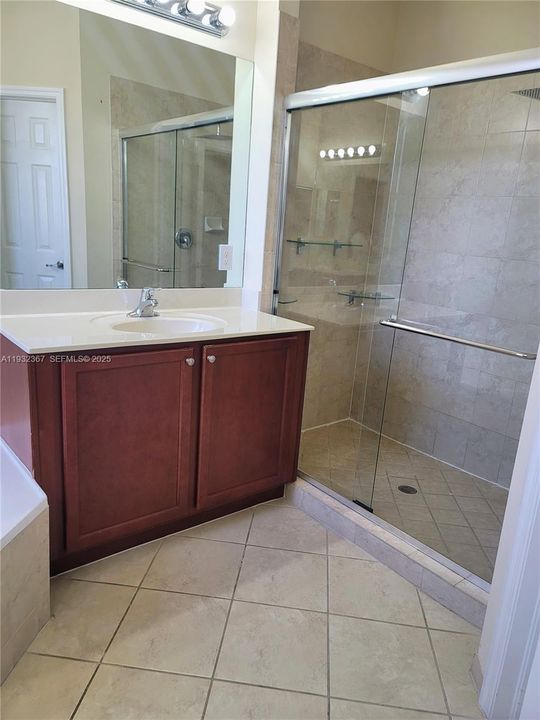 For Sale: $595,000 (4 beds, 3 baths, 1838 Square Feet)