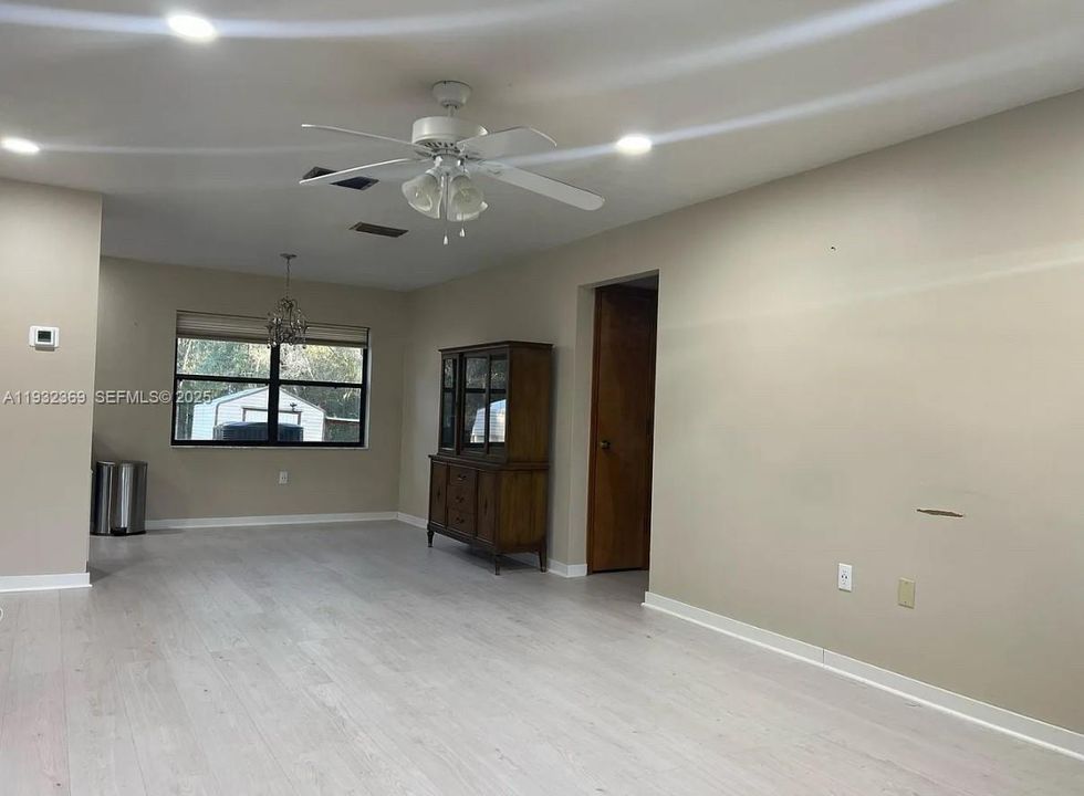 На продажу: $285,000 (3 спален, 2 ванн, 1164 Квадратных фут)