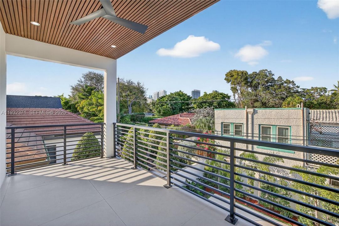 For Sale: $3,150,000 (4 beds, 4 baths, 4002 Square Feet)