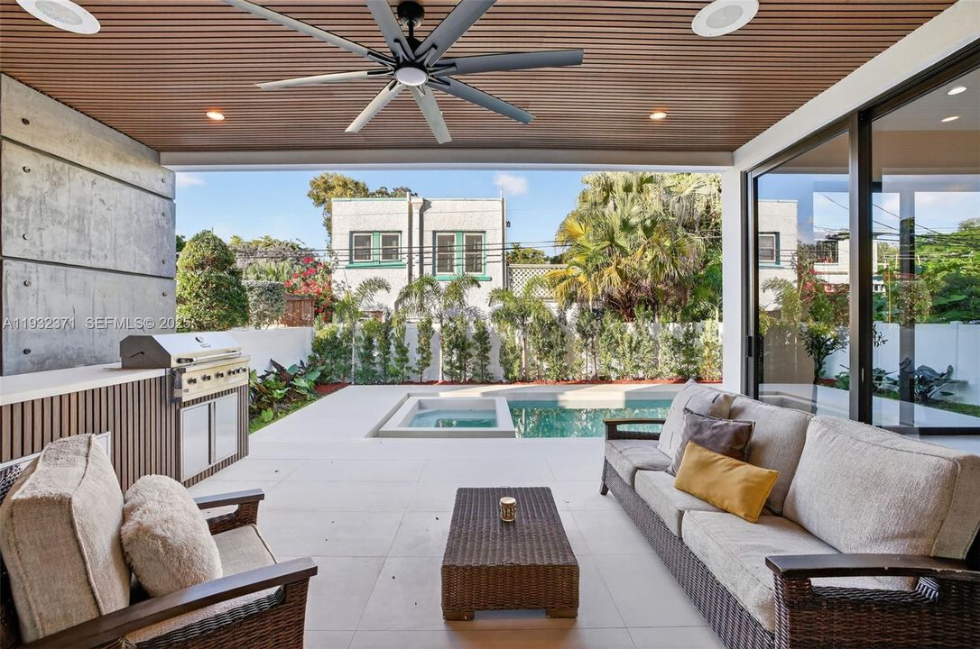 For Sale: $3,150,000 (4 beds, 4 baths, 4002 Square Feet)