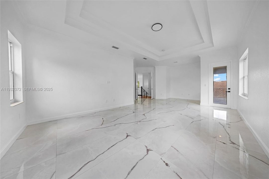 На продажу: $884,900 (4 спален, 4 ванн, 3510 Квадратных фут)