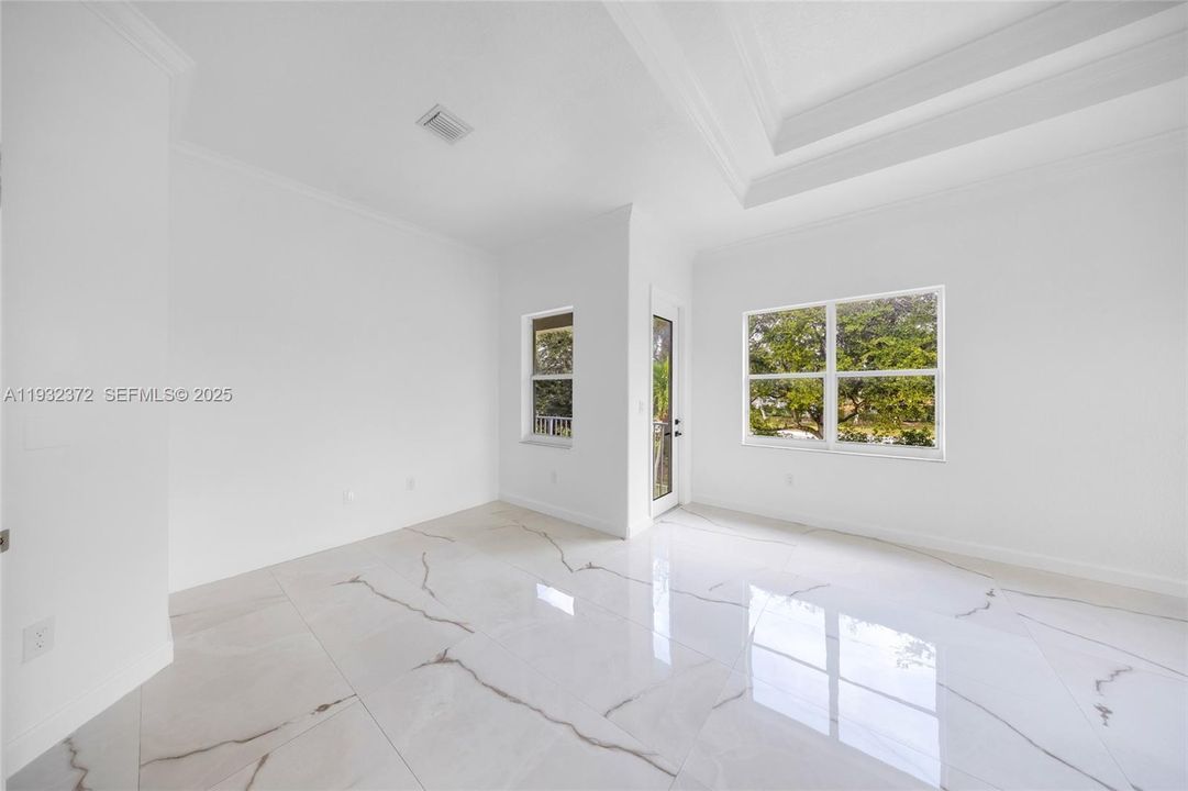 На продажу: $884,900 (4 спален, 4 ванн, 3510 Квадратных фут)