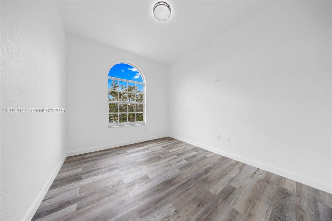 На продажу: $884,900 (4 спален, 4 ванн, 3510 Квадратных фут)