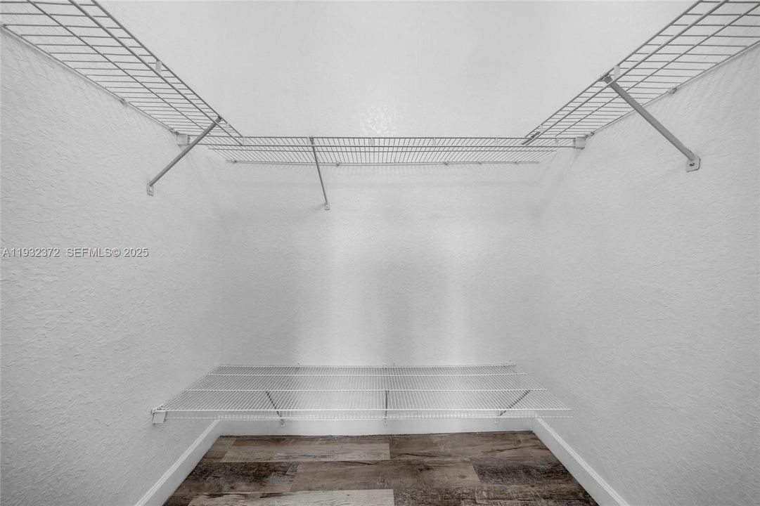 На продажу: $884,900 (4 спален, 4 ванн, 3510 Квадратных фут)