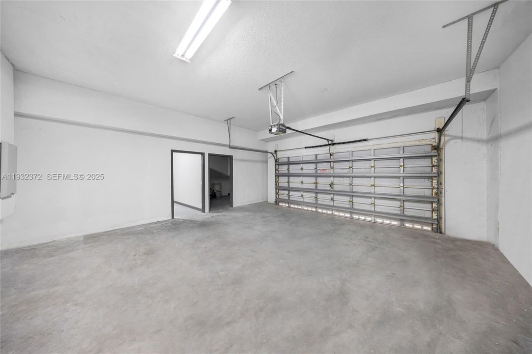 На продажу: $884,900 (4 спален, 4 ванн, 3510 Квадратных фут)