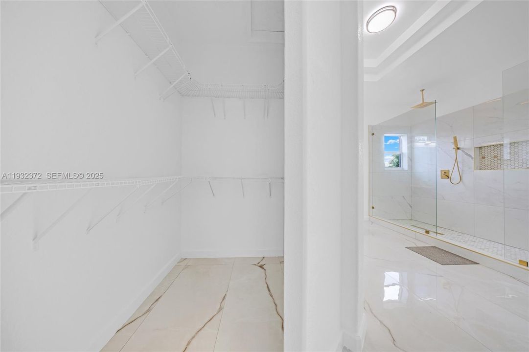 На продажу: $884,900 (4 спален, 4 ванн, 3510 Квадратных фут)