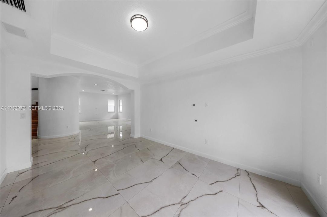 На продажу: $884,900 (4 спален, 4 ванн, 3510 Квадратных фут)