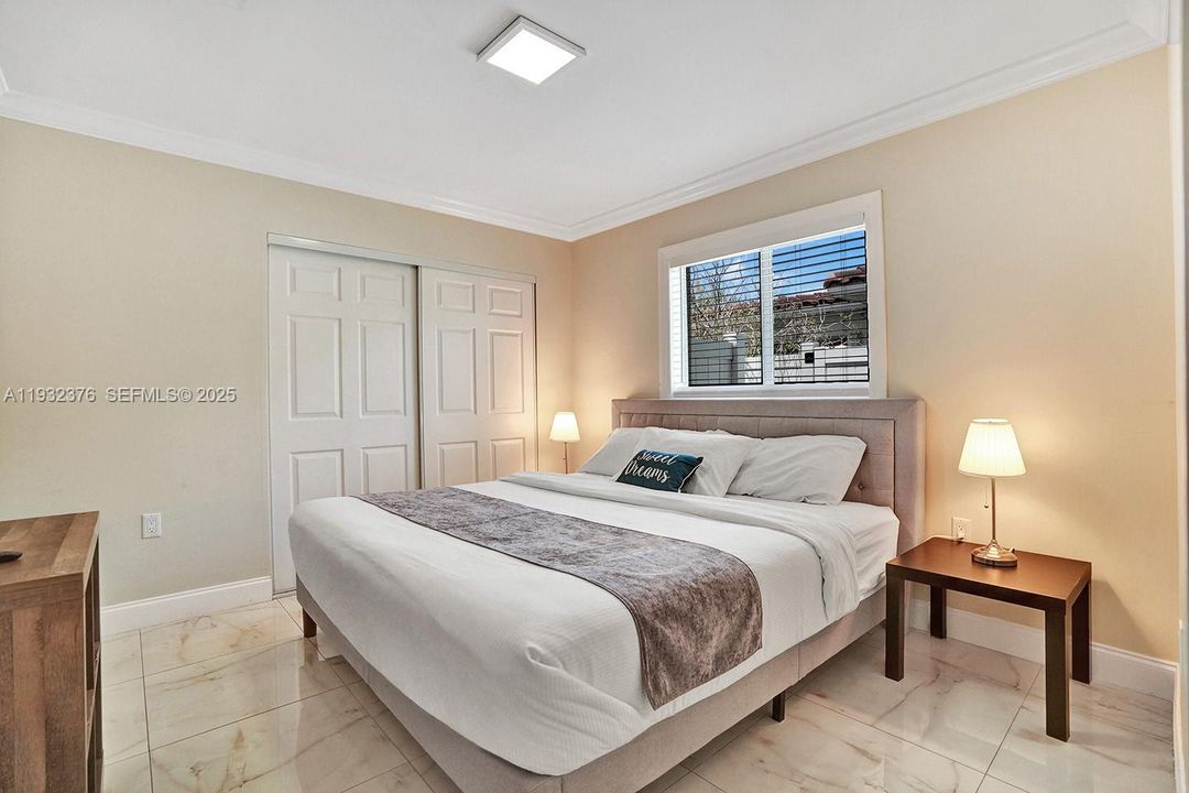 待售: $1,299,000 (4 贝兹, 3 浴室, 2120 平方英尺)