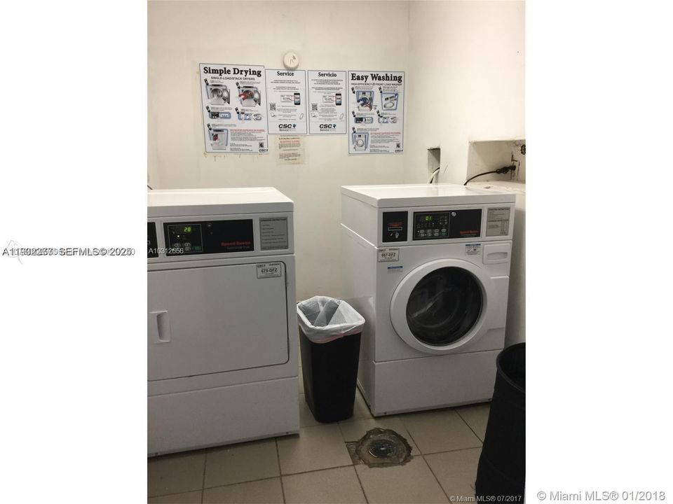 For Rent: $2,650 (2 beds, 2 baths, 900 Square Feet)