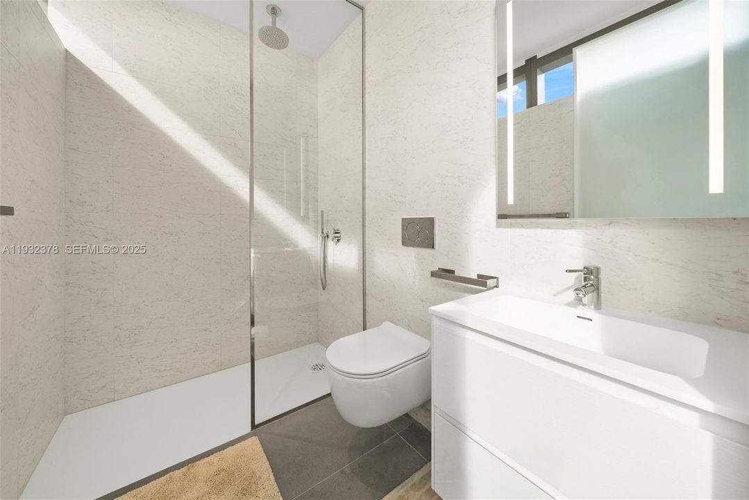 На продажу: $3,500,000 (3 спален, 3 ванн, 2913 Квадратных фут)