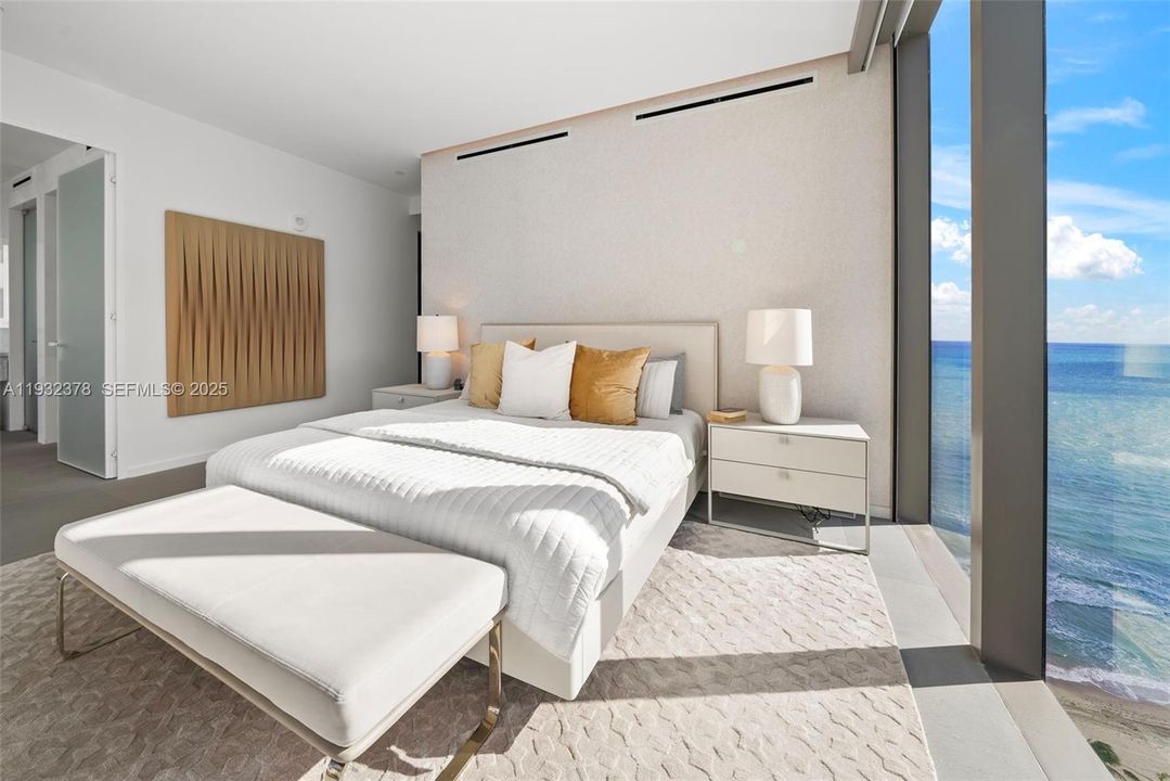 На продажу: $3,500,000 (3 спален, 3 ванн, 2913 Квадратных фут)