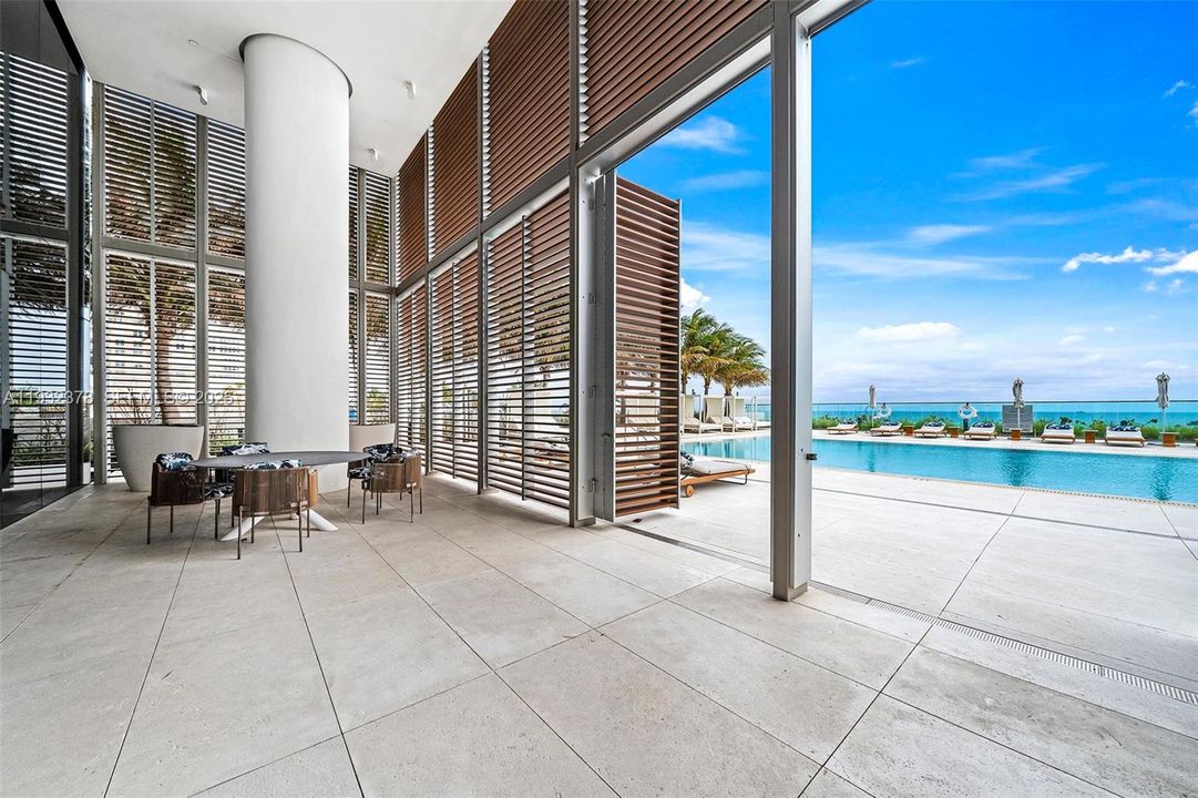 На продажу: $3,500,000 (3 спален, 3 ванн, 2913 Квадратных фут)