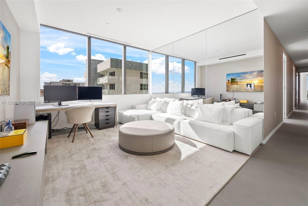 На продажу: $3,500,000 (3 спален, 3 ванн, 2913 Квадратных фут)