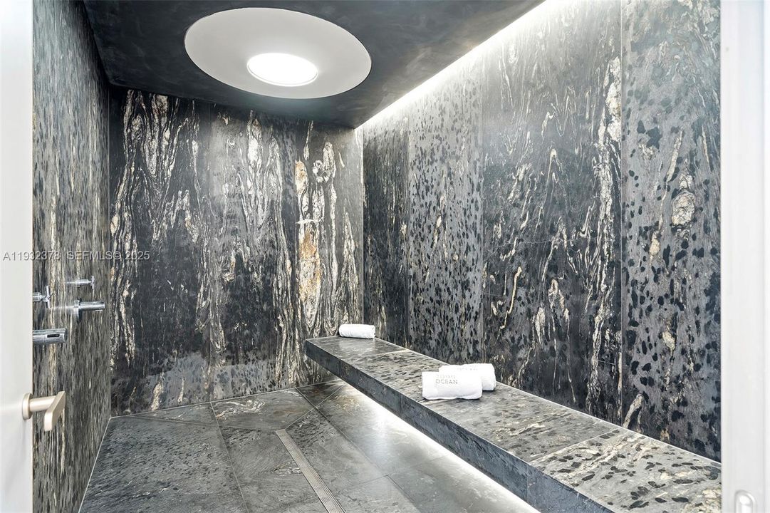 На продажу: $3,500,000 (3 спален, 3 ванн, 2913 Квадратных фут)