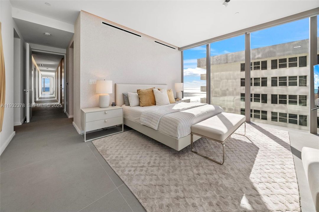 На продажу: $3,500,000 (3 спален, 3 ванн, 2913 Квадратных фут)