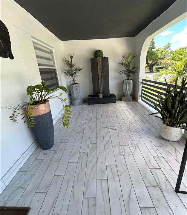 Active With Contract: $650,000 (4 beds, 2 baths, 1383 Square Feet)