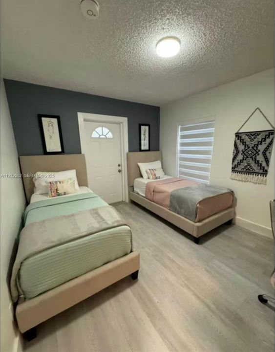 Active With Contract: $650,000 (4 beds, 2 baths, 1383 Square Feet)