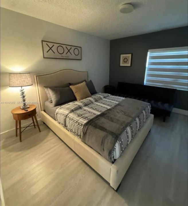 Active With Contract: $650,000 (4 beds, 2 baths, 1383 Square Feet)