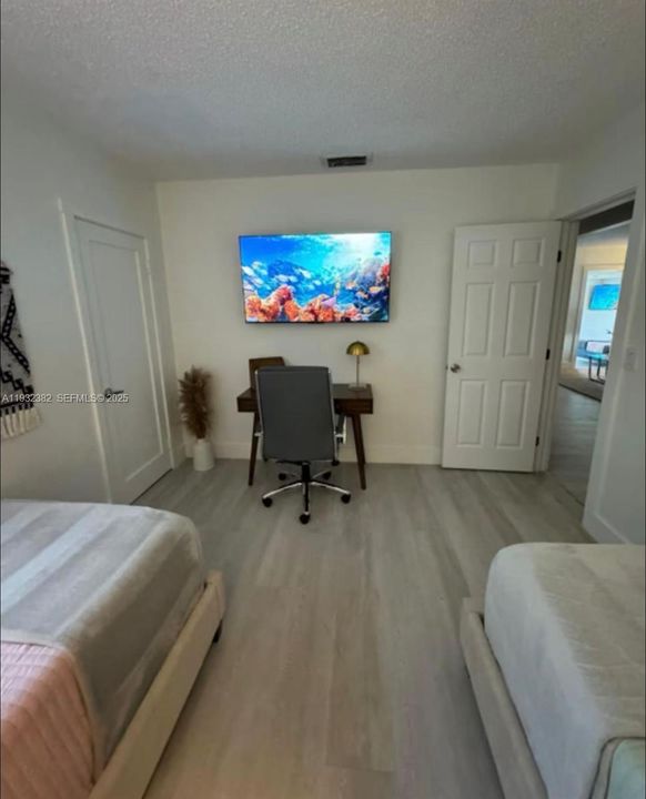 Active With Contract: $650,000 (4 beds, 2 baths, 1383 Square Feet)